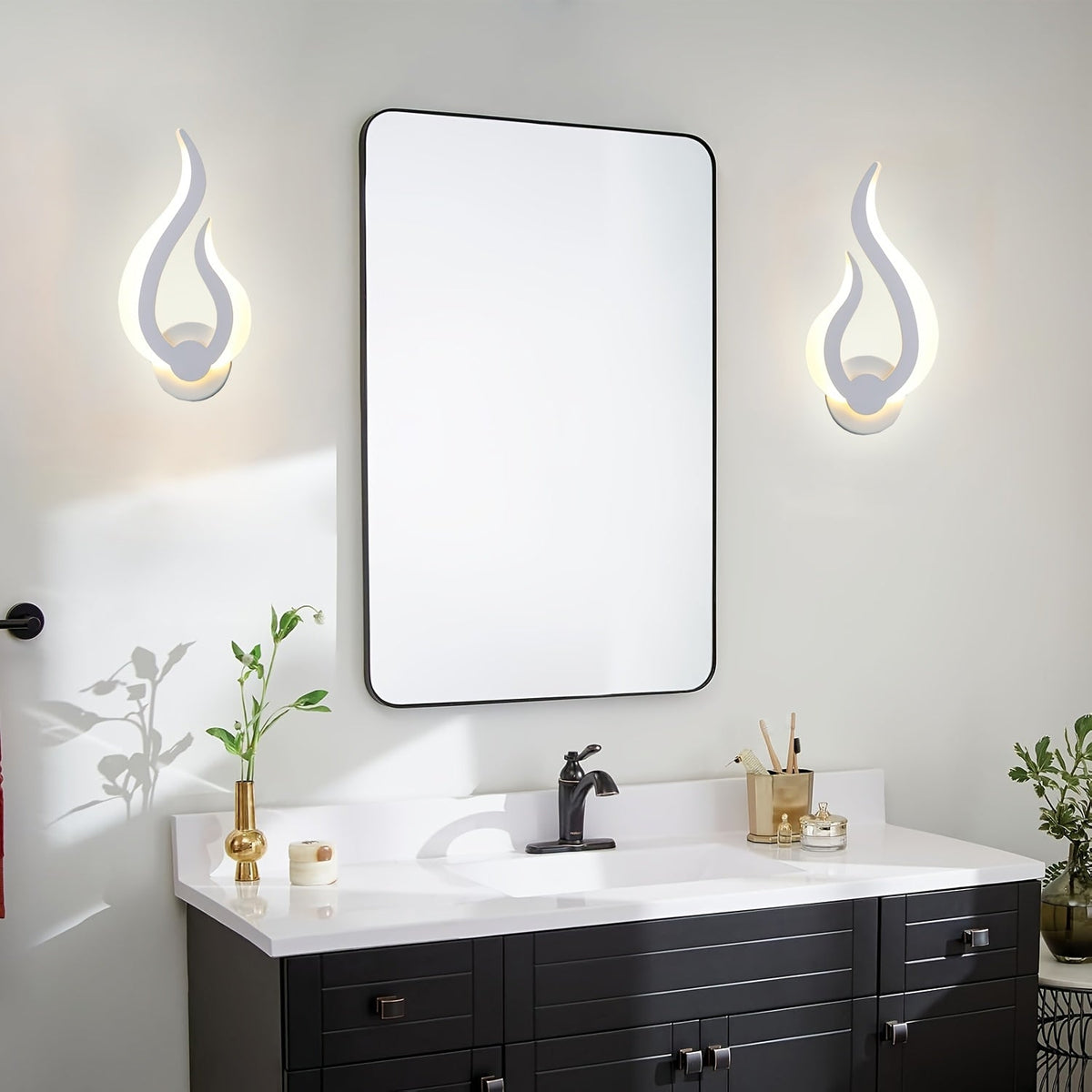 Modern Flame LED Wall Light | 10W Warm White Sconce