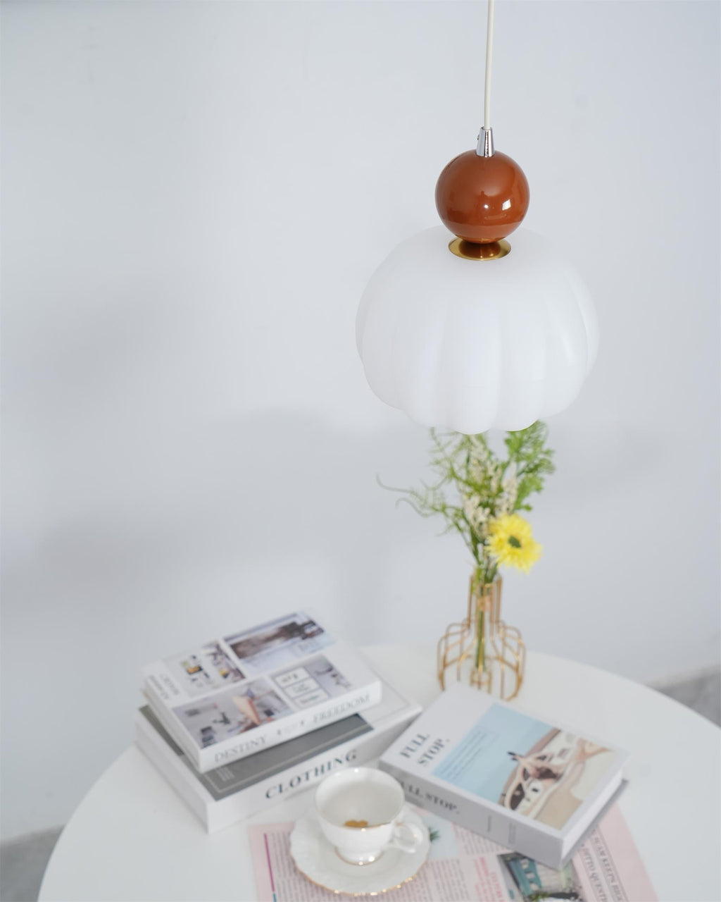 Yedra Pendant Lamp | Organic Round Acrylic Design